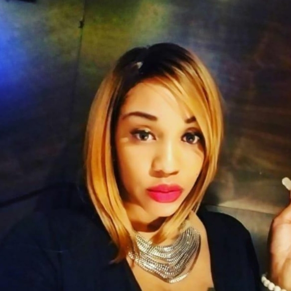 Meet your Posher, December - Picture 2 of 6